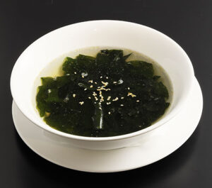 わかめスープ